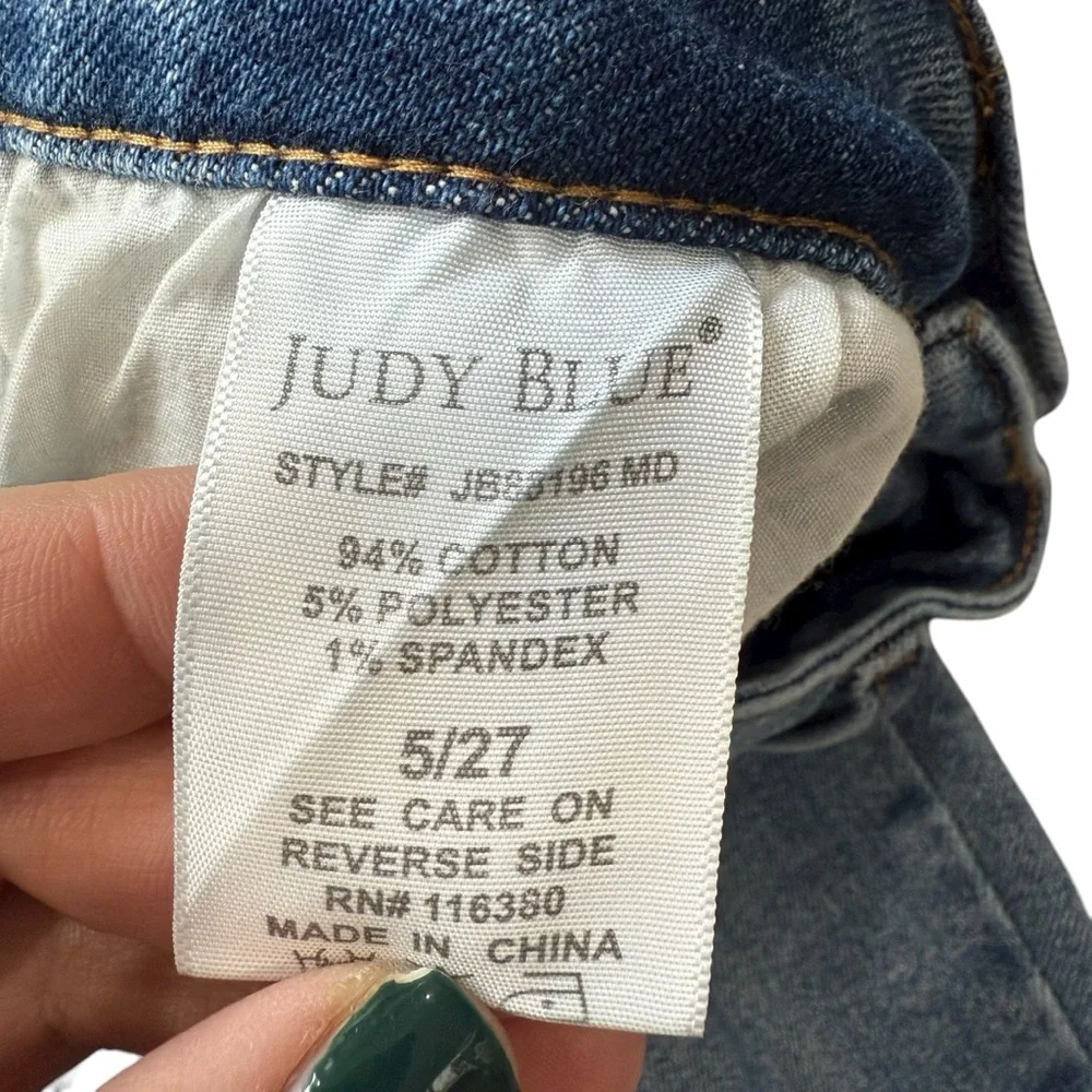 Judy Blue distressed judy